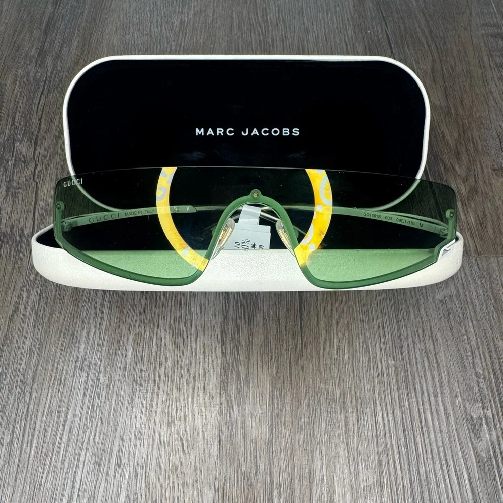 Gucci GG Logo Tom Shield Ivory Green Mirror GG1561S 99MM Sunglasses - Picture 5 of 16